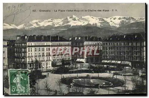 Grenoble - La Place Victor Hugo - Chaine des Alpes - Cartes postales