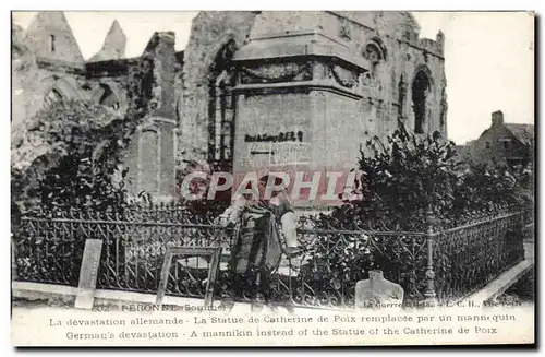 Ansichtskarte AK Militaria Guerre de 1914 Peronne La devastation allemande La statue de Catherine de Poix remplac