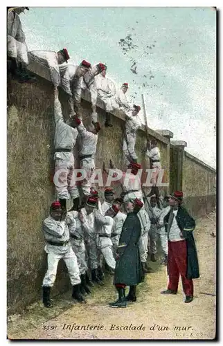 Cartes postales Militaria Infanterie Escalade d un mur