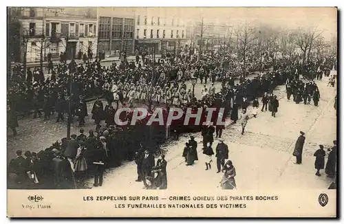 Paris - Zeppelins sur Paris - Crimes odieux des pirates Boches - Cartes postales