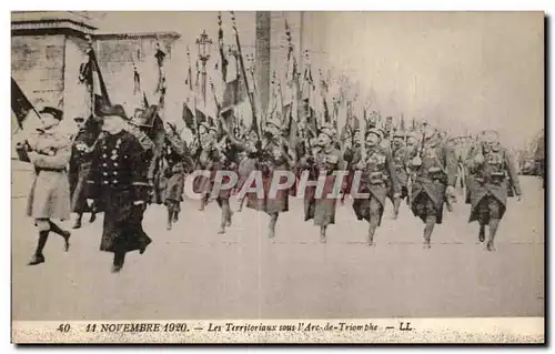 Ansichtskarte AK Militaria Paris 11 novembre 1920Les territoriaux sous l arc de triomphe