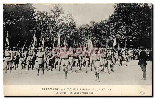 Ansichtskarte AK Militaria Paris Fetes de la victoire 14 juillet 1919 Le defile Troupes francaises