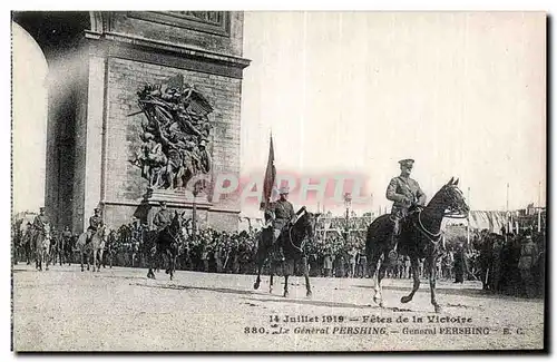 Cartes postales Militaria Paris Le 14 juillet a Paris en 1919 Fetes de la Victoire General Pershing