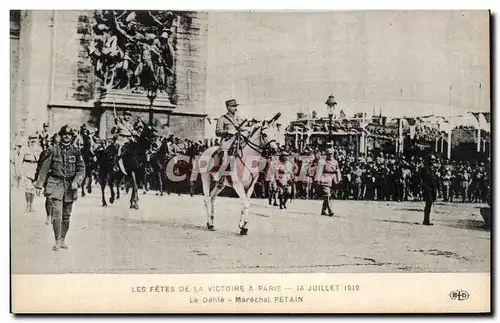 Ansichtskarte AK Militaria Revue du 14 juillet 1917 Le defile Marechal Petain Arc de triomphe