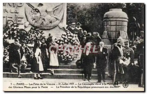 Ansichtskarte AK Militaria Paris Fetes de la Victoire 14 juillet 1919 Le Cenotaphe eleve a la memoire des glorieu