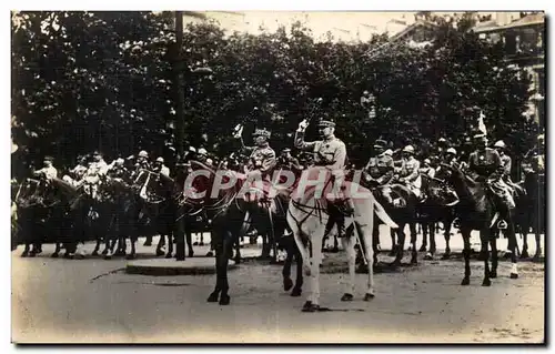 Ansichtskarte AK Militaria Paris Fetes de la Victoire 14 juillet 1919 Place de la Republique Les marechaux Foch e