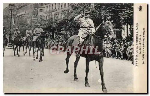 Ansichtskarte AK Militaria Paris Fetes de la Victoire 14 juillet 1919 Le defile Le general Mangin