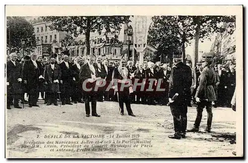 Cartes postales Militaria Defile de la Victoire 14 juillet 1919 Reception des marechaux Foch et Joffre Porte Mai