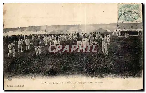 Cartes postales Militaria la via au camp de Bois l Eveque un peu de defrichement