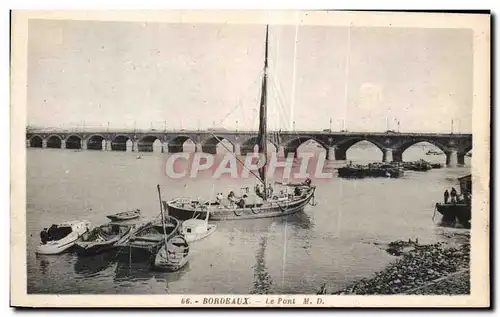 Cartes postales Bordeaux Le Pont Bateau