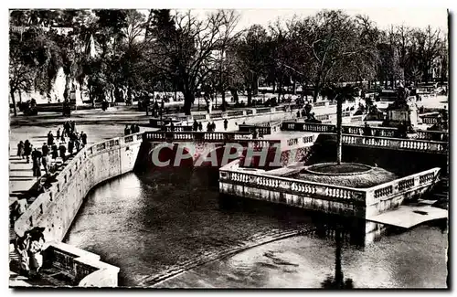 Ansichtskarte AK Nimes Gard Les Jardins de la Fontaine La Source