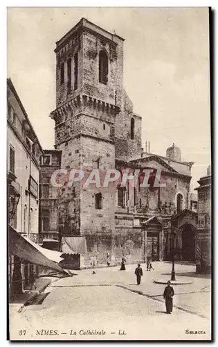 Cartes postales Nimes La Cathedrale