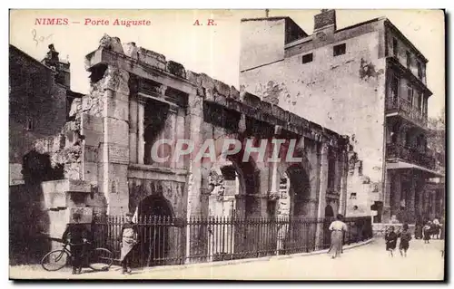 Cartes postales Nimes Porte Auguste