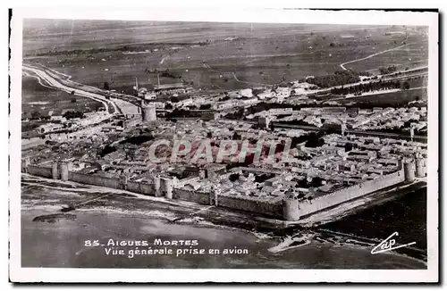 Cartes postales Aigues Mortes Vue generale prise en avion