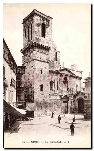 Cartes postales Nimes La Cathedrale