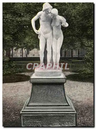 Cartes postales Nimes vers l amour Statue