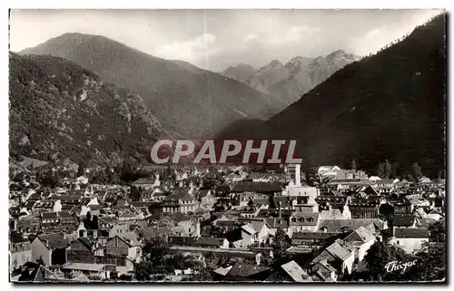 Ansichtskarte AK Haute Garonne Luchon La Reine des Pyrenees Vue Generale au fond le Port de Venasque