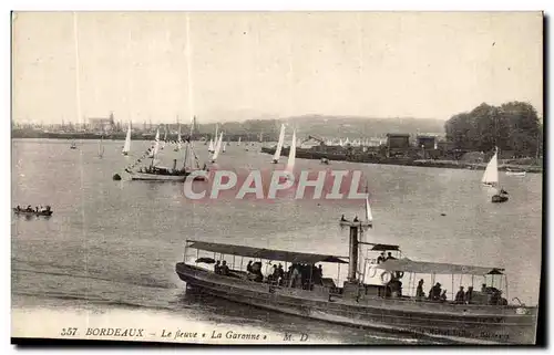 Cartes postales Bordeaux Le fleuve La Garonne Bateau