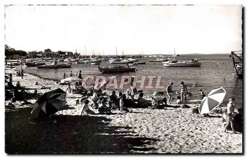 Cartes postales moderne Arcachon Place d Eyrac et port de peche