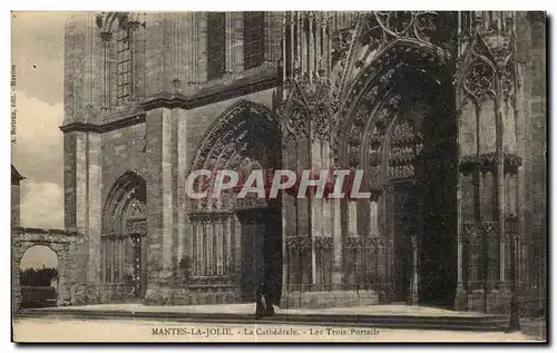 Cartes postales Mantes La Joile La Cathedrale les Trois Portails