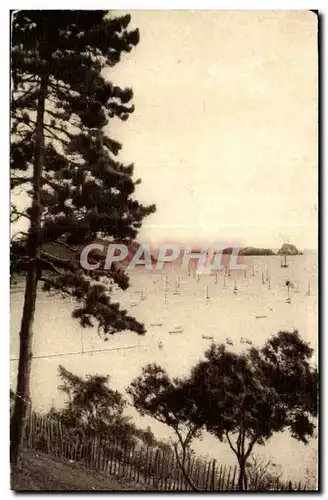 Cartes postales Cancale Chemin de Ronde Rocher de Cancle