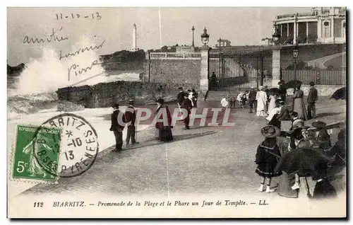 Ansichtskarte AK Biarritz Promenade de la Plage et le Phare un Jour de Tempete