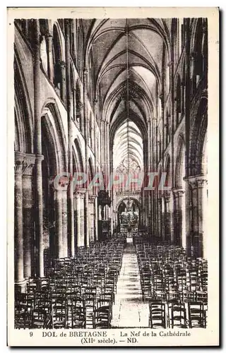 Cartes postales Dol de Bretagne La Nef de la Cathedrale