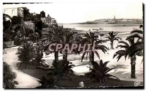 Ansichtskarte AK Dinard La Palmeraie Au fond Saint Malo