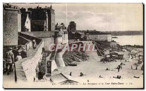 Ansichtskarte AK Saint Malo Les Remparts et la Tour Notre Dame