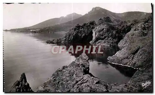 Cartes postales La Route De La Corniche D Or Les Rochers du Trayas Le Pic Aurele et le Cap Roux