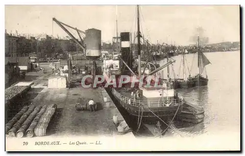 Cartes postales Bordeaux Les quais Bateau