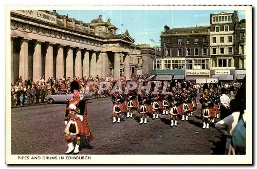 Cartes postales Pipes and Drums in Edinburgh