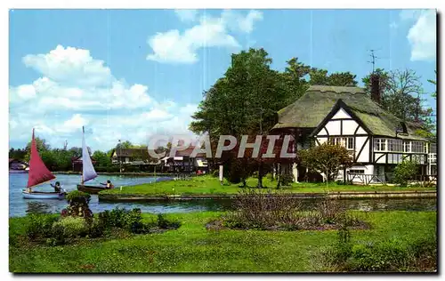 Cartes postales moderne The river at Wroxham Norfolk Broads