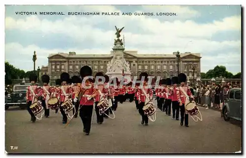 Cartes postales Victoria Memorial Buckingham Palace and Guards London