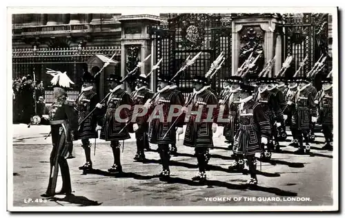 Ansichtskarte AK Yeomen of the Guards London Militaria Soldat