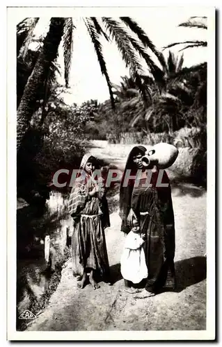 Ansichtskarte AK Algerie Scenes and Types Porteuses d eau