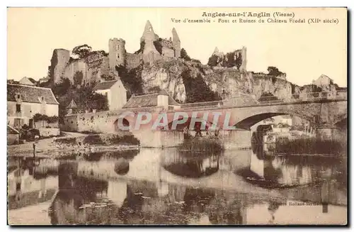 Ansichtskarte AK Angles sur I Anglin (Vienne) Vue d ensemble Pont et Ruines du Chateau Feodal