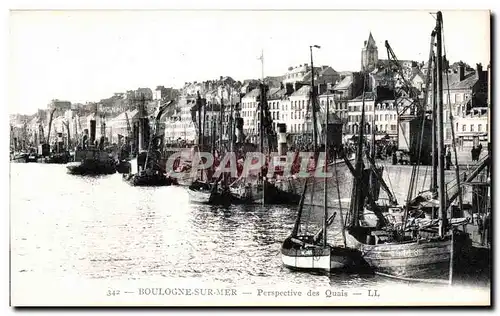 Cartes postales BOULOGNE-SUR-MER - Perspective des Quais Bateaux