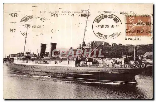 Cartes postales BOULOGNE-SUR-MER Paquebot rentrant au port