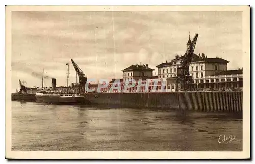 Ansichtskarte AK CALAIS - La Gare Maritime et la Malle