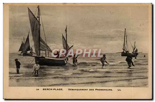 Cartes postales Berck Plage Debarquement Des Promeneurs Bateau