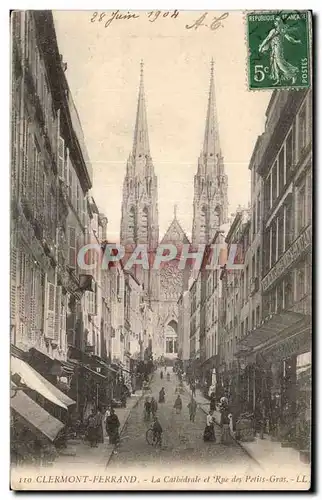 Cartes postales CLERMONT-FERRAND - La Cathedrale et Rue des Petits-Gras