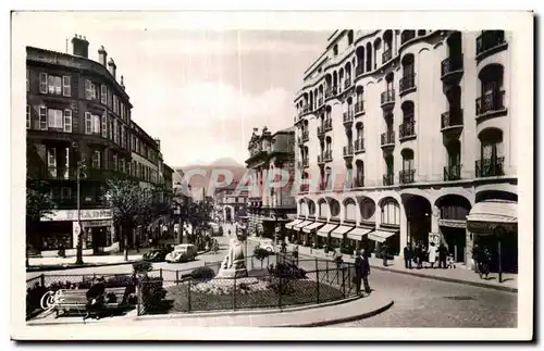 Cartes postales CLERMONT-FERRAND - Boulevard Desaix vers le Puy-de-Dome