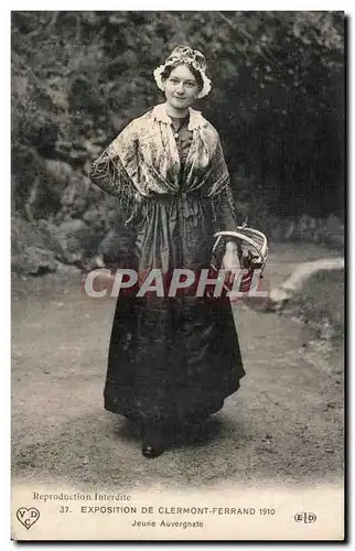 Ansichtskarte AK CLERMONT-FERRAND - Jeune Auvergnate Folklore Costume