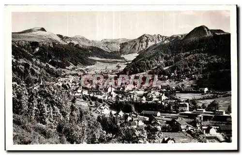 Cartes postales Mont Dore Les Bains (P -de-D ) Vue generale de la ville De gauche a droite