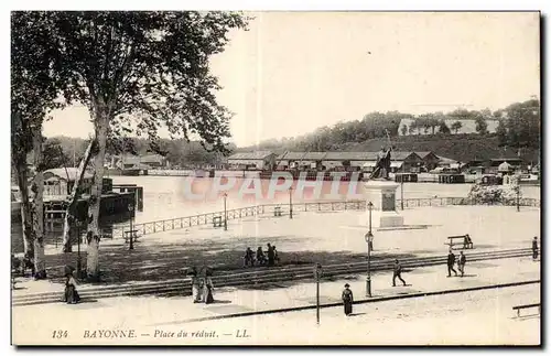 Ansichtskarte AK Bayonne Place du reduit