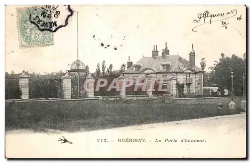 Guerigny - La Porte d honneur - Cartes postales