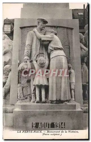 Cartes postales La Ferte Mace Monument de la victoire (Pierre suulpteur)