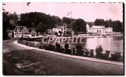 Cartes postales Bagnoles De L Orne Un Coin du Lac et le Casino