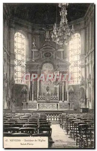 Cartes postales Nevers Interieur de I Eglise Saint Pierre